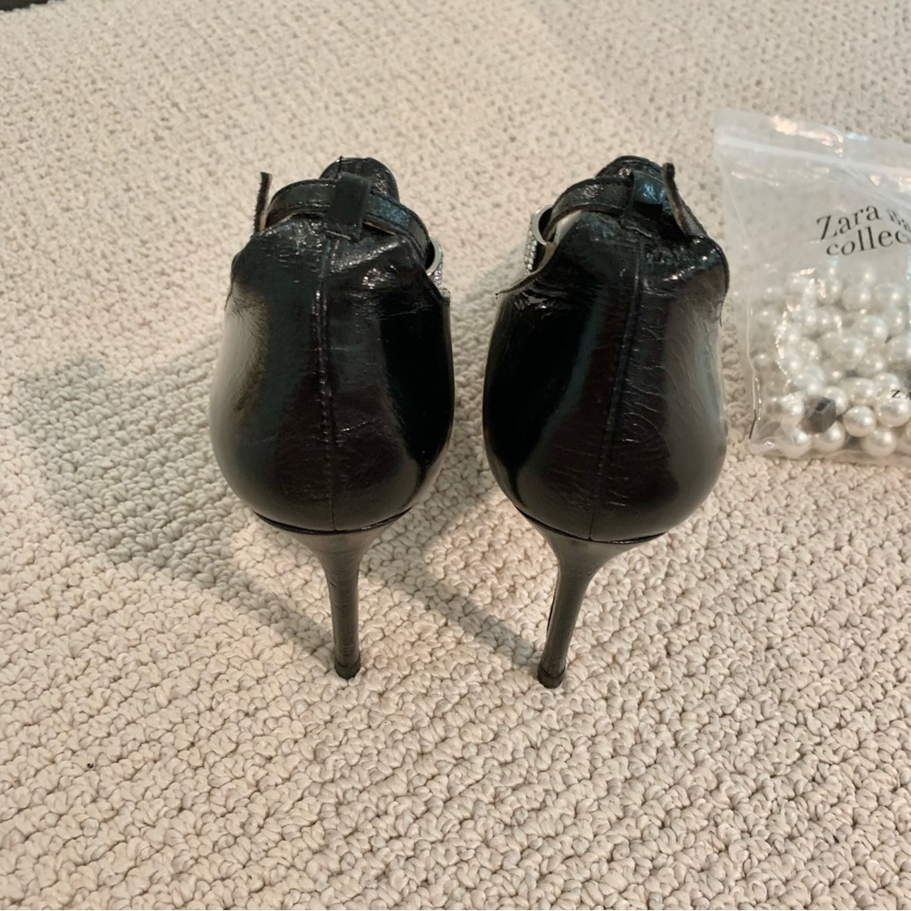 💎 ZARA Black Leather Court Shoes Beaded Ankle Strap Heels - Picture 6 of 13